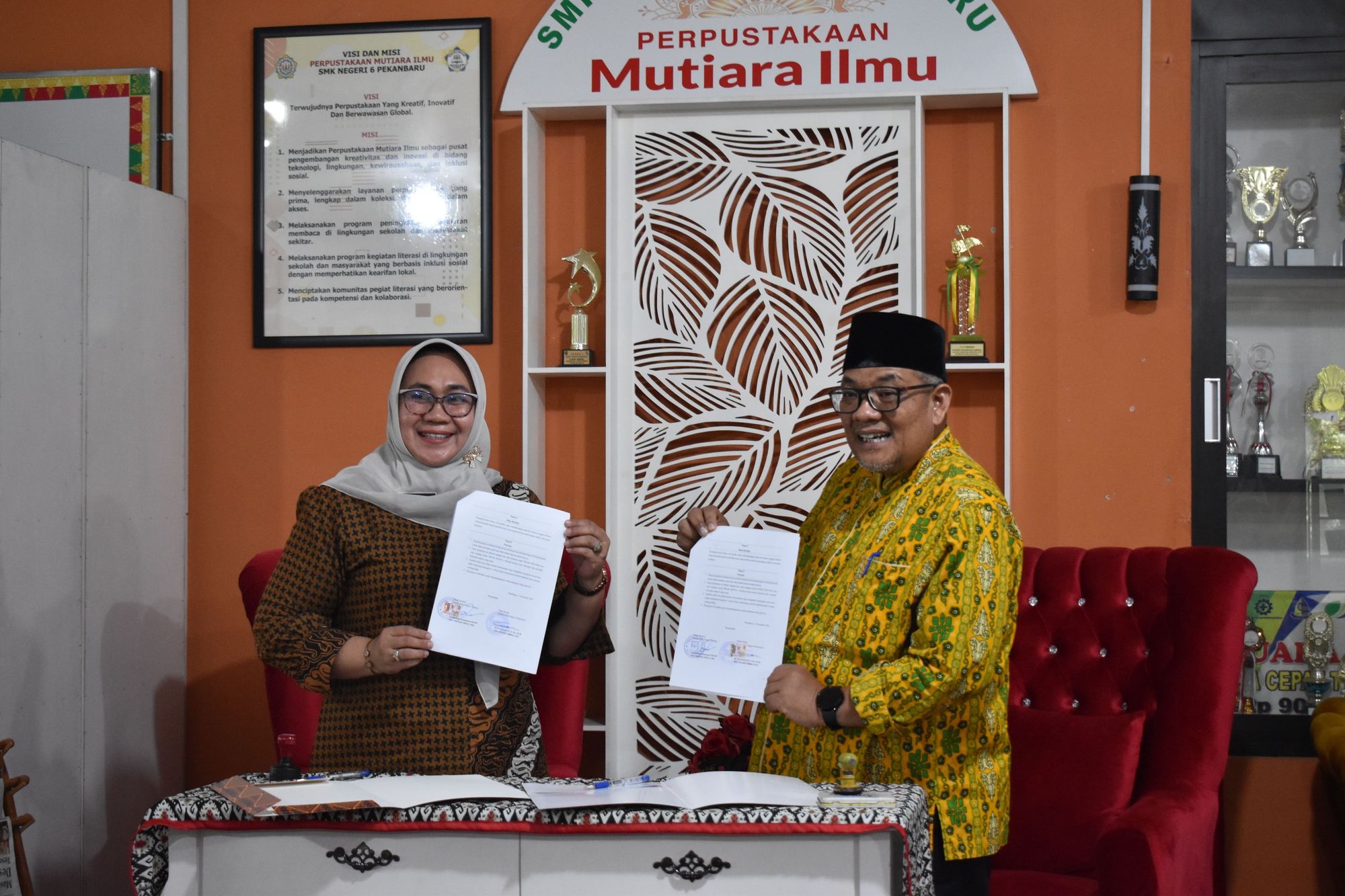 Perpustakaan Mutiara Ilmu Jalin Kerja Sama dengan Perpustakaan Tun Teja SMKN 2 Dumai