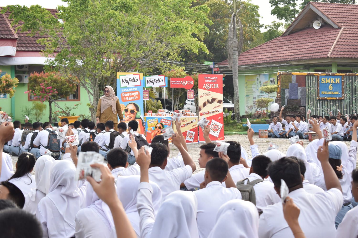 Kunjungan Produk Wafello dan Astor di SMK Negeri 6 Pekanbaru