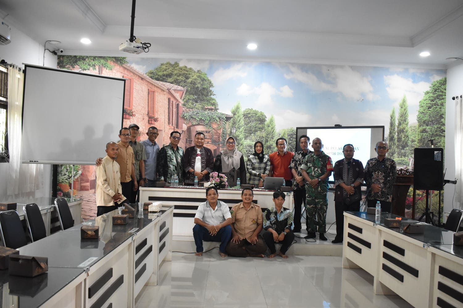 Sosialisasi SPMB 2026 Bersama Aparatur Daerah di Lingkungan SMK Negeri 6 Pekanbaru