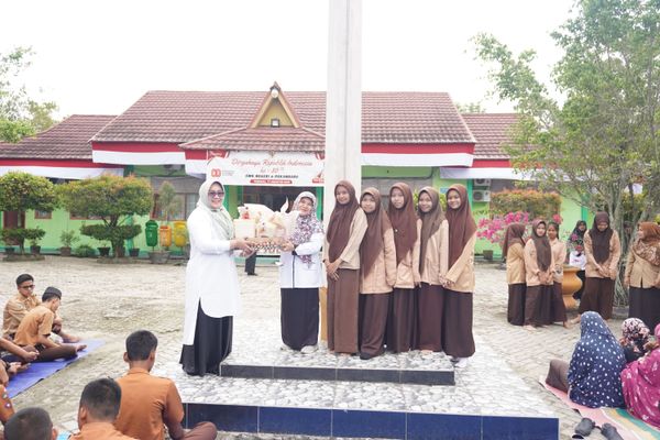 Siswi Jurusan Kuliner SMK Negeri 6 Pekanbaru Raih Juara 2 dan Harapan 2 pada Ajang Fun Cooking 2025 by KIRIN