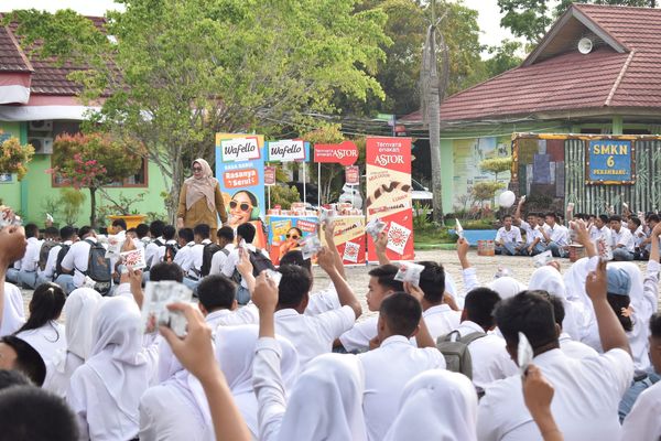 Kunjungan Produk Wafello dan Astor di SMK Negeri 6 Pekanbaru