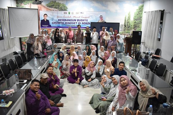 Workshop Growth Session “Guru Tumbuh, Murid Tangguh” di SMK Negeri 6 Pekanbaru