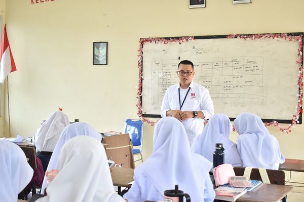 Bekali Siswa dengan Wawasan Keuangan, Jurusan Akuntansi SMKN 6 Pekanbaru Ikuti Edukasi Bersama BEI