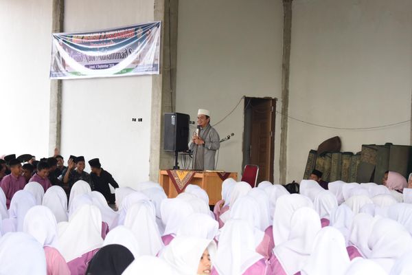 Semarak Maulid Nabi Muhammad SAW di Mushola Nurul Huda SMKN 6 Pekanbaru